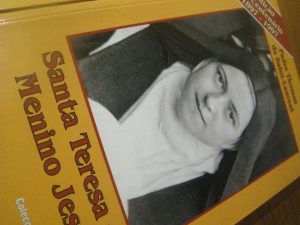 Colecção:Almas de Santos Editora:Civilização Ano de edição:1997