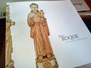 5 - São Roque, Antiguidades e Galeria de Arte / compil. e org. Maria Helena Roque... [et al.] ; fot. João Krull, Pedro Afonso Lima. - Lisboa : São Roque, 2009-. - v. : muito il. ; 23 cm. - [3º v.] ed. bilingue em português e inglês. - [1º v.]: 2009. - 71 p. [2º v.]: 2012. - 203, [1] p. [3º v.]: 131, [1] p. [4º v.]: 2013. - 143, [1] p