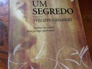 Um Segredo LIVRO Alguma vez mentiu para proteger quem ama? de Philippe Grimbert