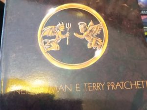 Bons Augúrios de Neil Gaiman e Terry Pratchett