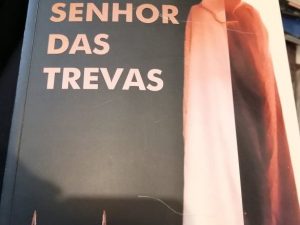 O Senhor das Trevas de Alberto Vázquez-Figueroa