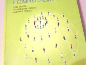 Os comportamentos de procura de informação e compra online