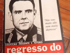 Regresso do cosmos, de Komarov, Egorov, Féoktistov