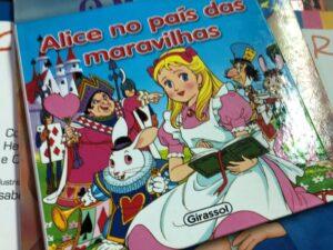 Alice no País das Maravilhasde Lewis Carroll