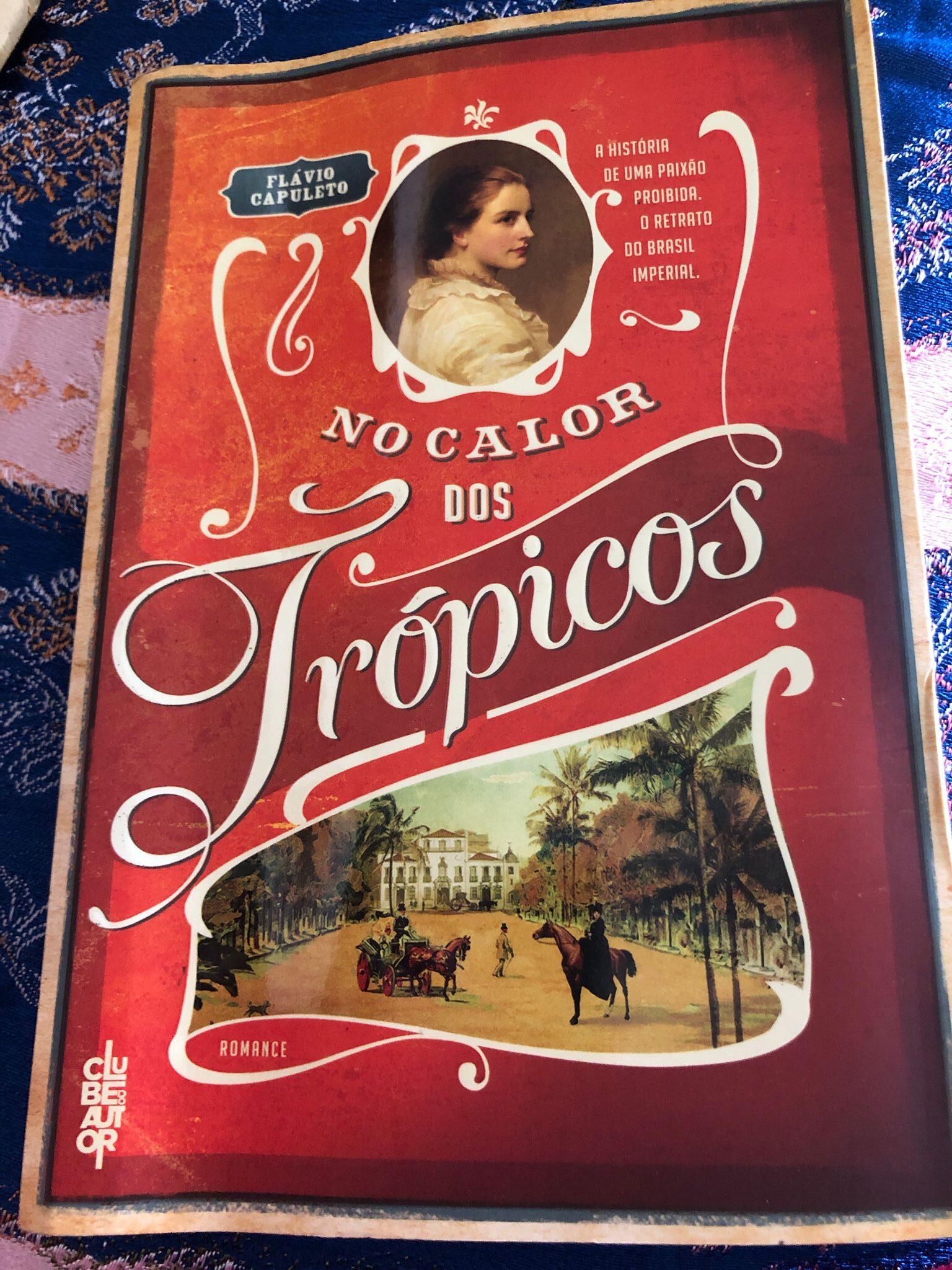 No Calor dos Trópicos de Flávio Capuleto