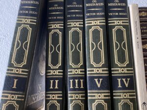 Os miseráveis (5 vols)- Victor Hugo
