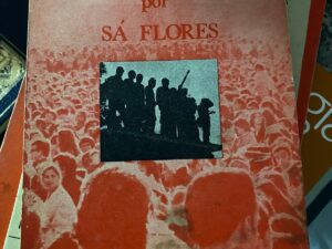 Canto À Revolução. Poesia. de SÁ FLORES.